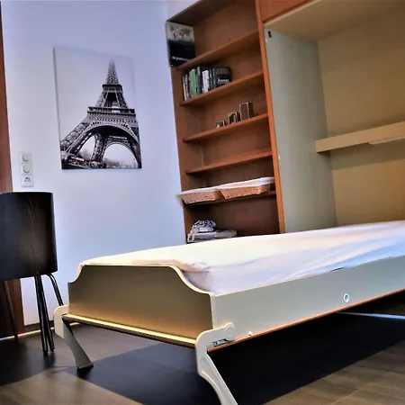 Inviting In Near The Area Appartement *